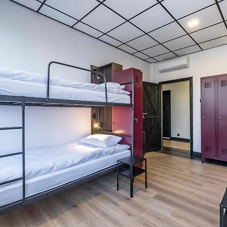 Hostel Vola *