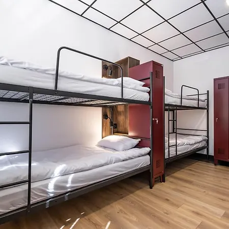 Hostel Vola *