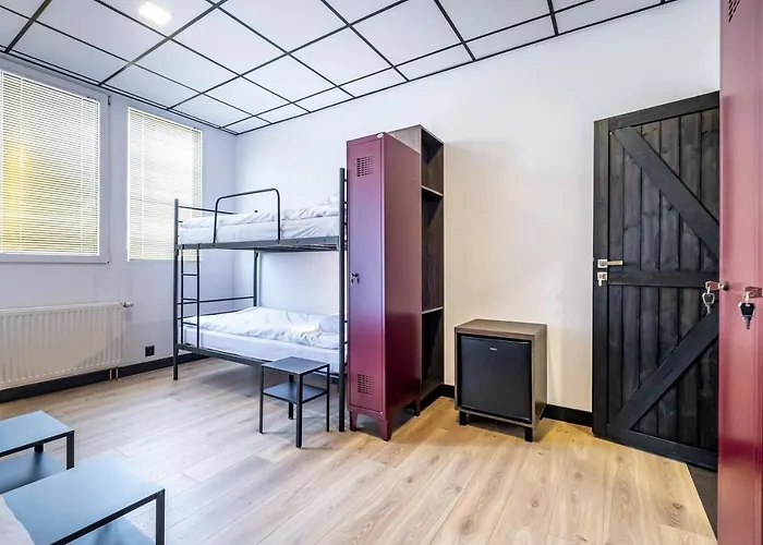 بيت شباب Vola