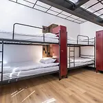Vola Hostel *